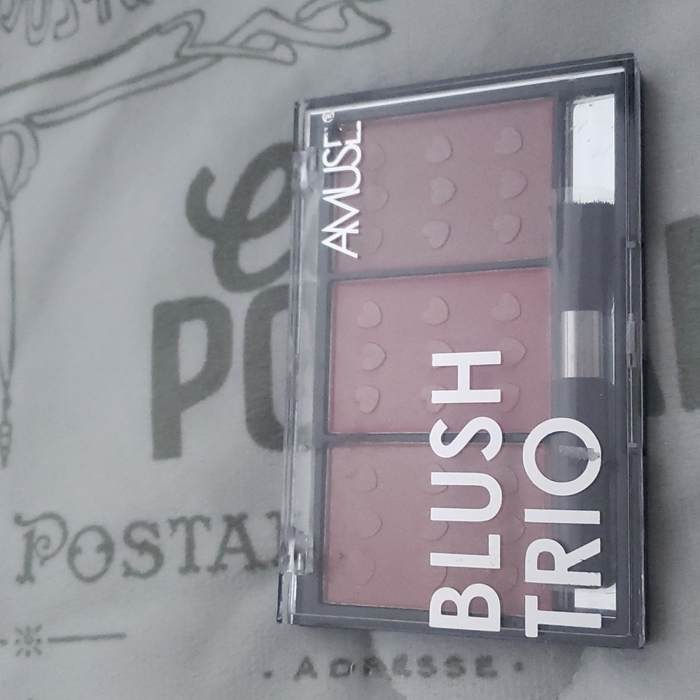 Blush Trio